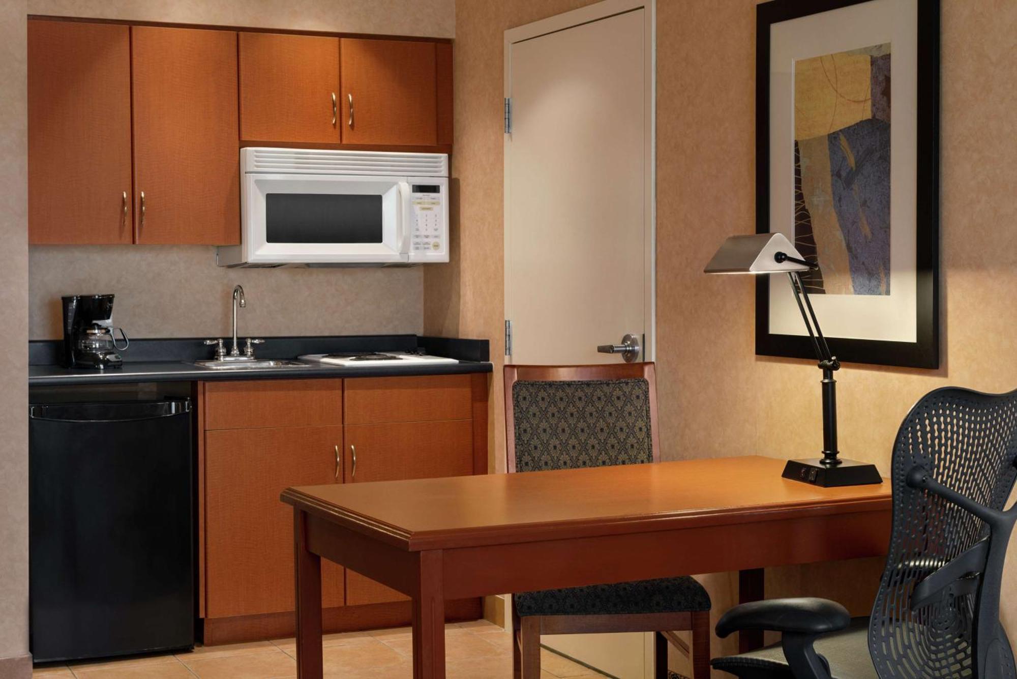 Hampton Inn & Suites By Hilton Langley-Surrey Eksteriør bilde